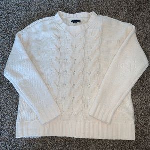 American Eagle White Sweater
